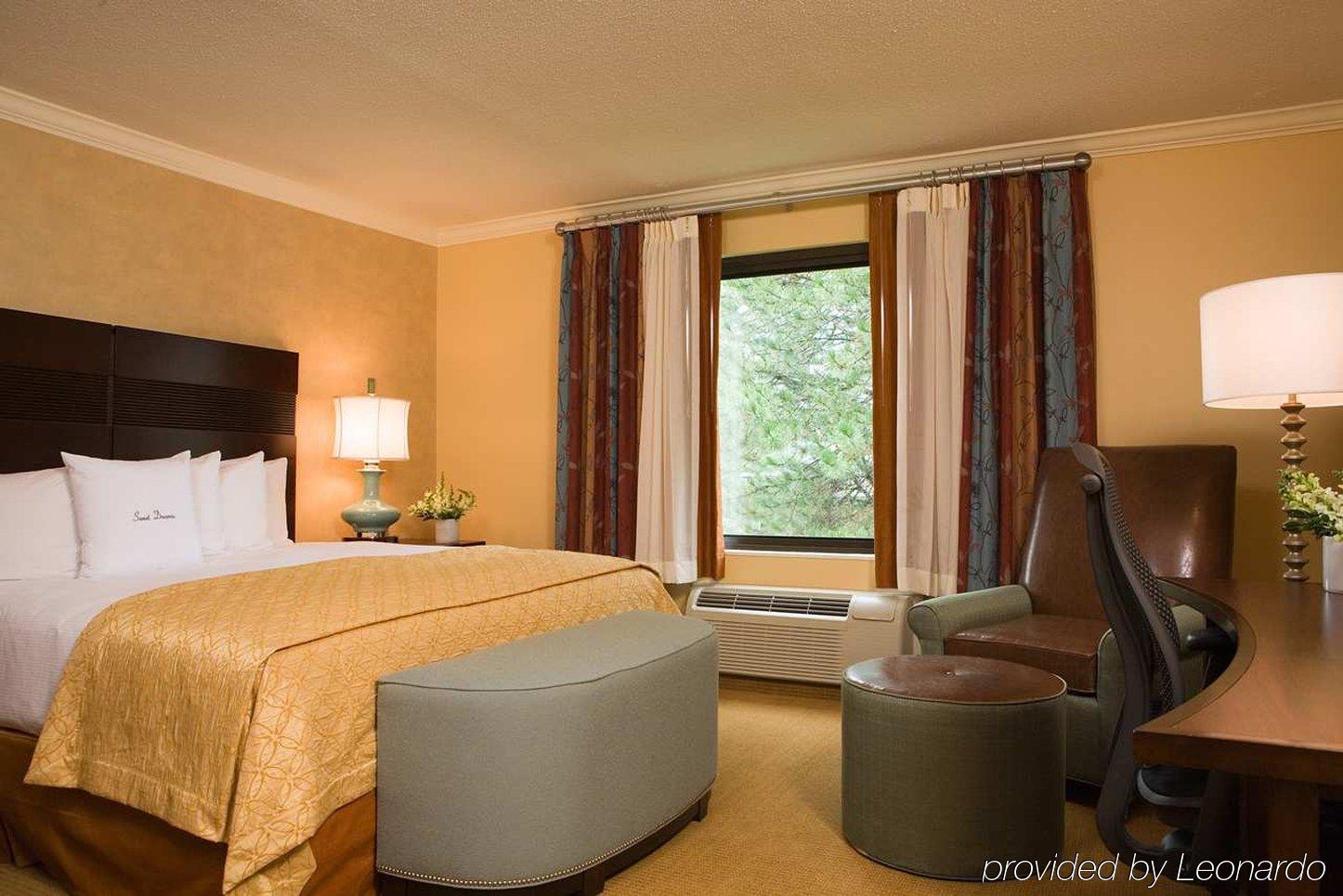 Doubletree By Hilton Hotel Boston - Bedford Glen Стая снимка