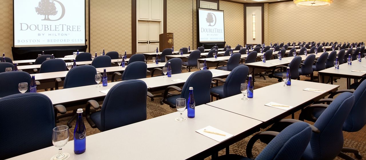 Doubletree By Hilton Hotel Boston - Bedford Glen Екстериор снимка