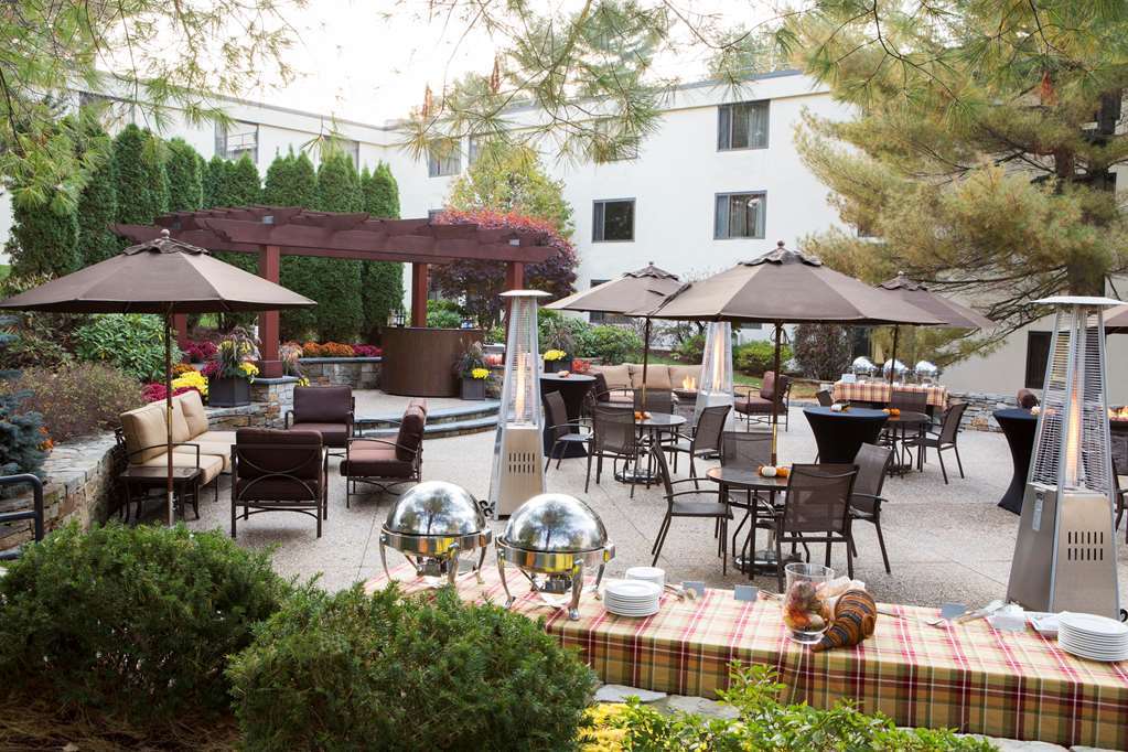 Doubletree By Hilton Hotel Boston - Bedford Glen Удобства снимка