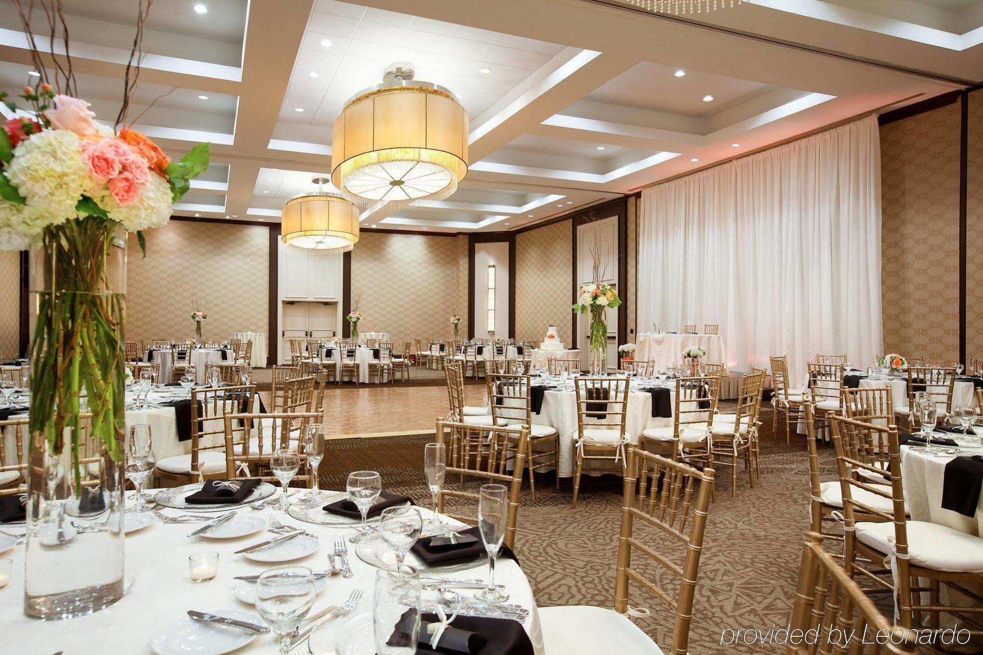 Doubletree By Hilton Hotel Boston - Bedford Glen Екстериор снимка