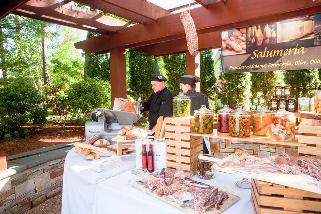 Doubletree By Hilton Hotel Boston - Bedford Glen Ресторант снимка