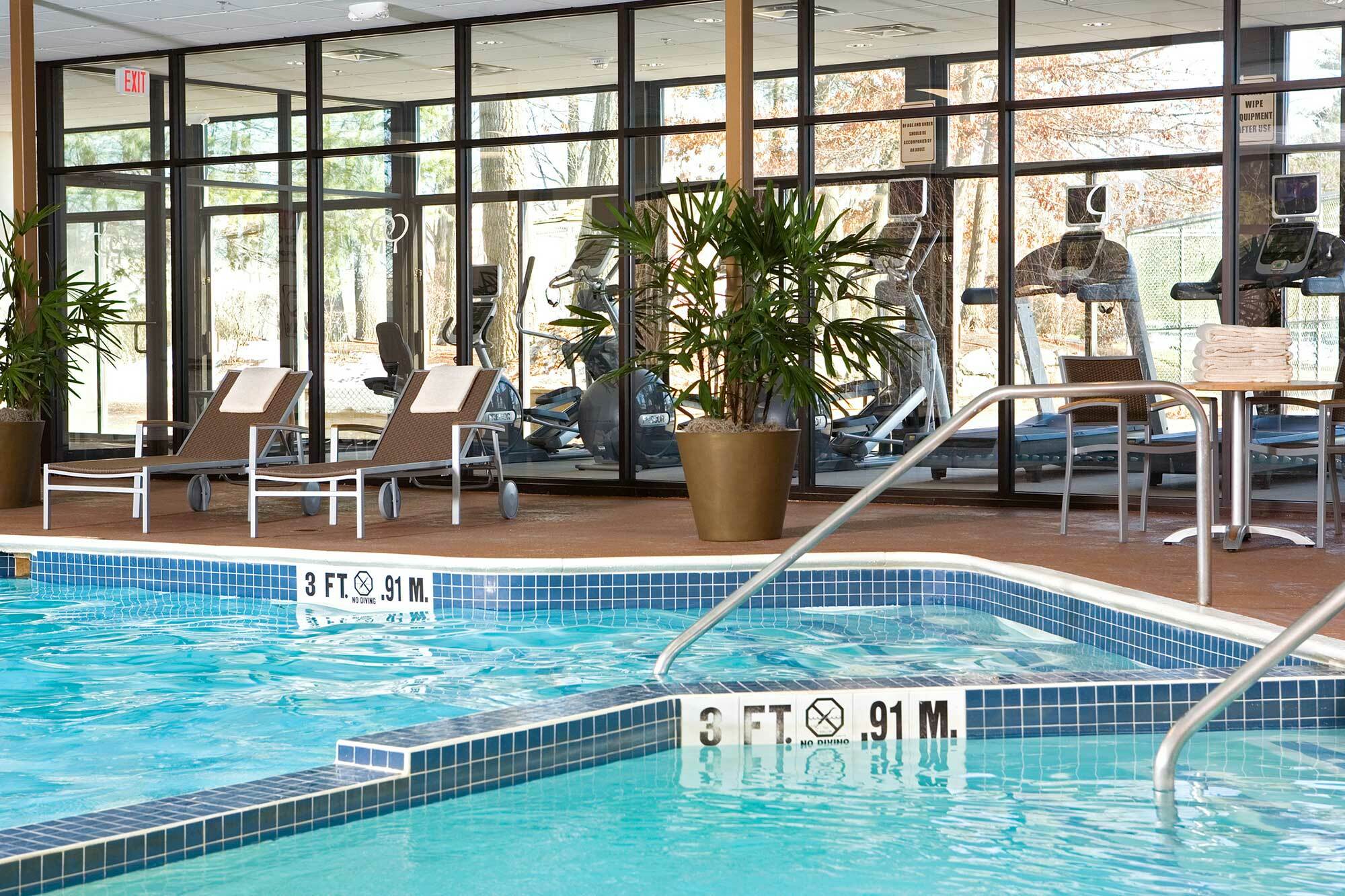 Doubletree By Hilton Hotel Boston - Bedford Glen Екстериор снимка