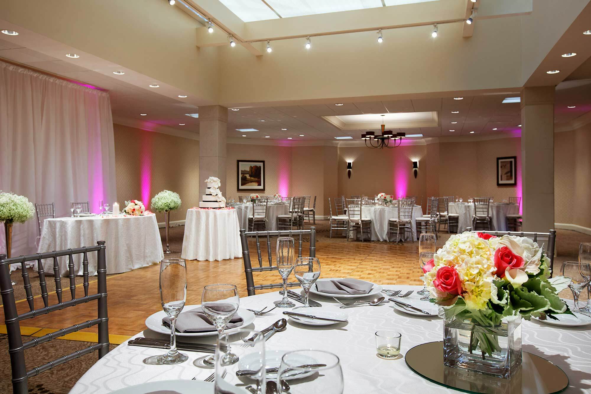 Doubletree By Hilton Hotel Boston - Bedford Glen Екстериор снимка