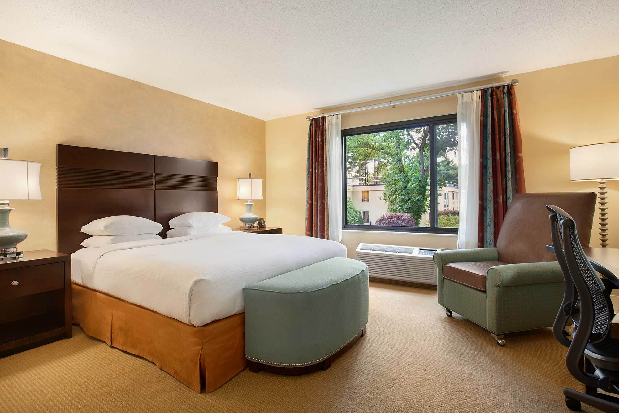 Doubletree By Hilton Hotel Boston - Bedford Glen Екстериор снимка