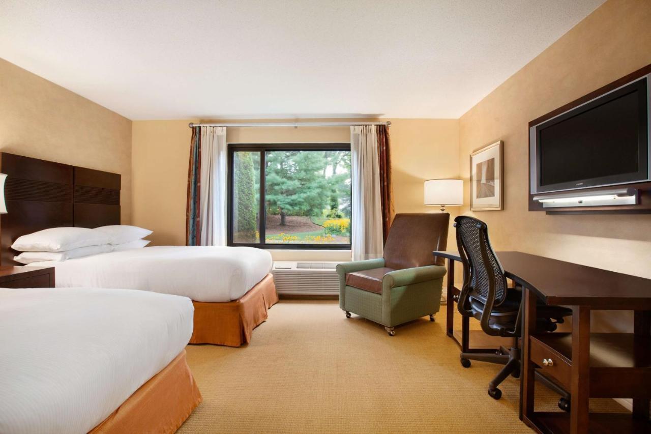 Doubletree By Hilton Hotel Boston - Bedford Glen Стая снимка